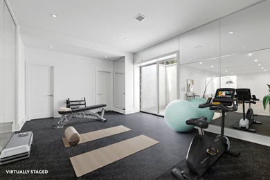 Ready for immediate occupancy and fully furnished. Stunning new - photo 27