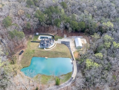 Rare opportunity to own a beautifully situated property just - photo 2