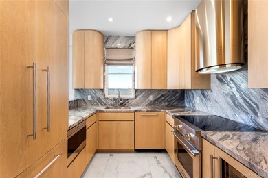 Nestled in the exclusive Hampton Court & Marina community at 580 - photo 5