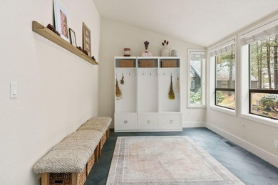 Experience elevated living in Black Butte Ranch with this - photo 16