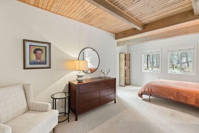 Experience elevated living in Black Butte Ranch with this - photo 22