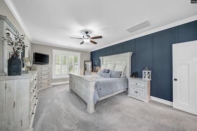 Stunning custom home with timeless charm! Welcome to this - photo 25