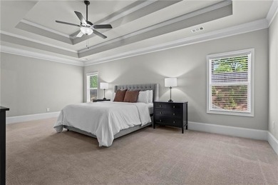 Welcome to this beautifully maintained 5-bedroom, 4-bathroom - photo 29