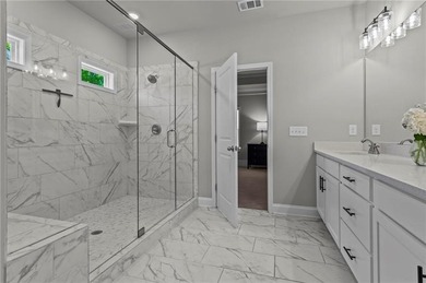 Welcome to this beautifully maintained 5-bedroom, 4-bathroom - photo 31