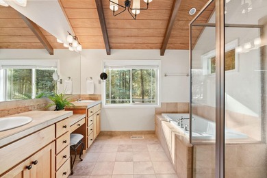 Experience elevated living in Black Butte Ranch with this - photo 31