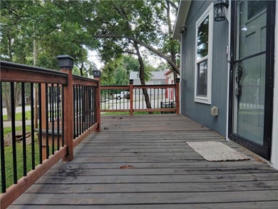 Darling Cottage across from the Lake! - photo 21