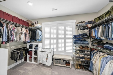 Stunning custom home with timeless charm! Welcome to this - photo 34