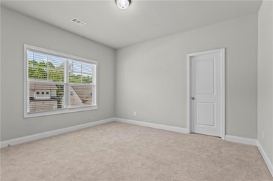 Welcome to this beautifully maintained 5-bedroom, 4-bathroom - photo 37