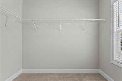 Welcome to this beautifully maintained 5-bedroom, 4-bathroom - photo 39