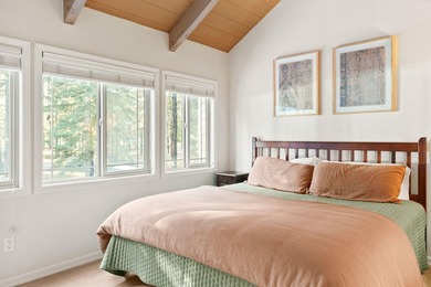Experience elevated living in Black Butte Ranch with this - photo 39
