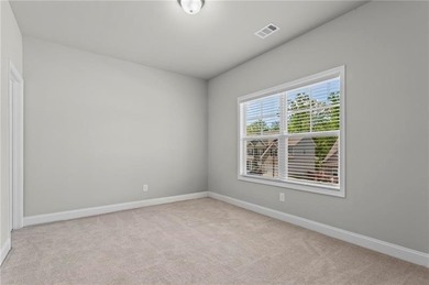 Welcome to this beautifully maintained 5-bedroom, 4-bathroom - photo 40