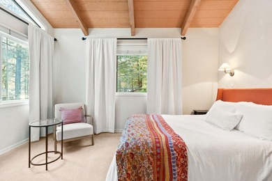 Experience elevated living in Black Butte Ranch with this - photo 42