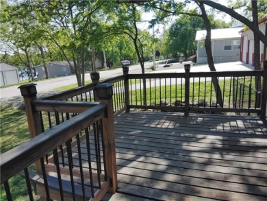 Darling Cottage across from the Lake! - photo 17