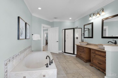 Seaside-Style Cottage in Navarre Beach - Perfect for Large - photo 47