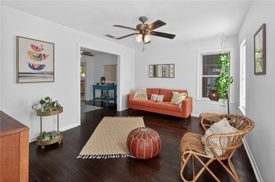 Charming coastal retreat in the heart of Corpus Christi! This - photo 5