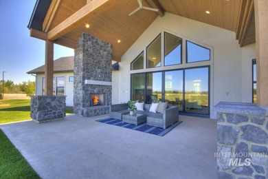 Created by Canyon Crest Homes, this gorgeous modern lodge sits - photo 4