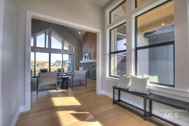 Created by Canyon Crest Homes, this gorgeous modern lodge sits - photo 9