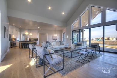 Created by Canyon Crest Homes, this gorgeous modern lodge sits - photo 10