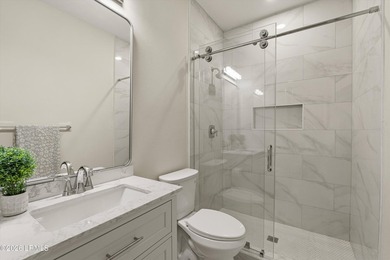Stunning, fully-renovated Lilac 2 Bed 2 Bath Flex room, Carolina - photo 21
