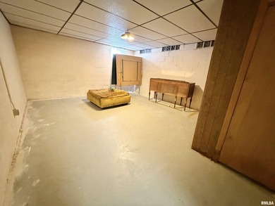 Nestled on a gorgeous corner lot in one of the area's most - photo 22