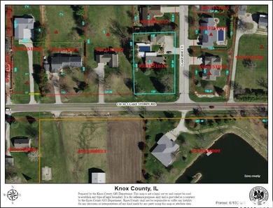 Nestled on a gorgeous corner lot in one of the area's most - photo 33