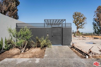 Rare opportunity to own a generous 9,838 sq ft lot, almost twice - photo 6