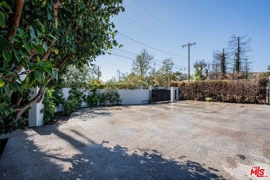 Rare opportunity to own a generous 9,838 sq ft lot, almost twice - photo 8