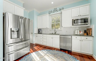 Located in the beautifully established neighborhood of Battery - photo 13
