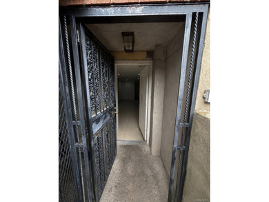 Great investment opportunity in the heart of Flushing. This - photo 15