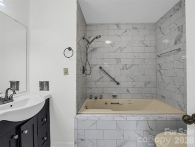 Enjoy easy mountain living in this charming 2-bedroom, 2-bath - photo 20