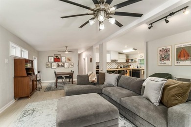 Welcome to your own slice of waterfront luxury on beautiful Lake - photo 24