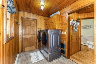 Set on sought-after Squirrel Lake, this inviting year-round 3 BD - photo 24