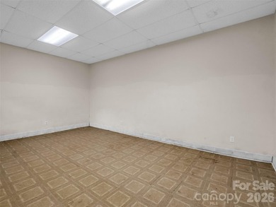 Enjoy easy mountain living in this charming 2-bedroom, 2-bath - photo 28
