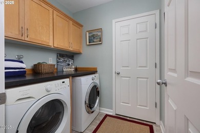 Stunning oceanfront 2-bedroom, 2-bathroom condo at The Village