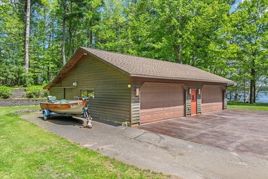 Set on sought-after Squirrel Lake, this inviting year-round 3 BD - photo 41
