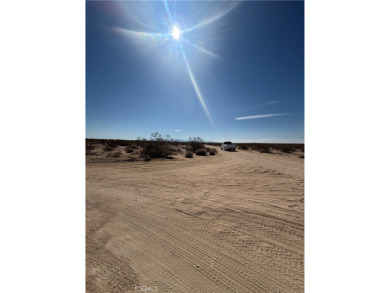 (private lake, pond, creek) Acreage For Sale in Joshua Tree California