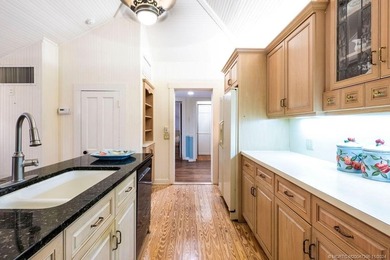 *AS IS*,Cash only-Short sale.Needs work.Enchanting 100+ year old - photo 17