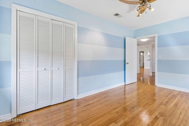 A charming red brick bungalow in the Murray Hill area that is - photo 24