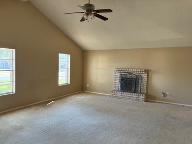 HUD owned property. Case #495-704555. HUD properties are sold - photo 2