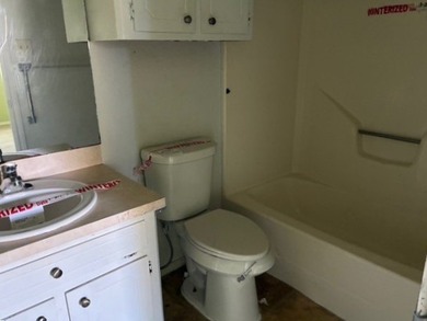 HUD owned property. Case #495-704555. HUD properties are sold - photo 7