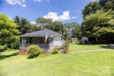 Lake Wylie Home For Sale in Belmont North Carolina