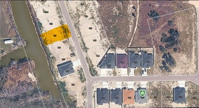 This newer subdivision in Heritage Park offers a limited - photo 1