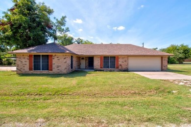Lake Home For Sale in Gordonville, Texas