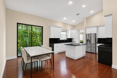 Beautiful Windsor Model Dover Home Located in Wycliffe Golf & - photo 11