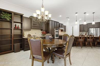 Luxury living awaits in Gilbert's premier gated golf community - photo 12