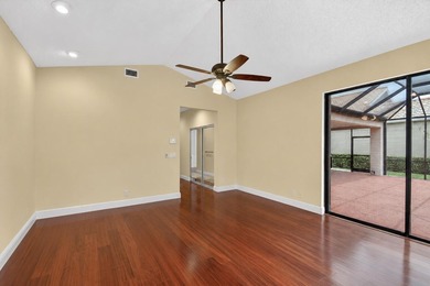 Beautiful Windsor Model Dover Home Located in Wycliffe Golf & - photo 15