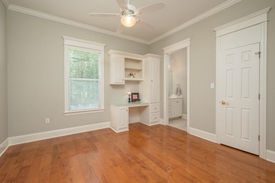 Stunning, triple split 4BD, 3BA, 2,769 sf, one-story brick home - photo 19