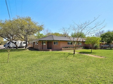 Charming mid-century modern ranch-style home in the desirable - photo 1