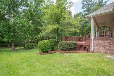 Stunning, triple split 4BD, 3BA, 2,769 sf, one-story brick home - photo 27