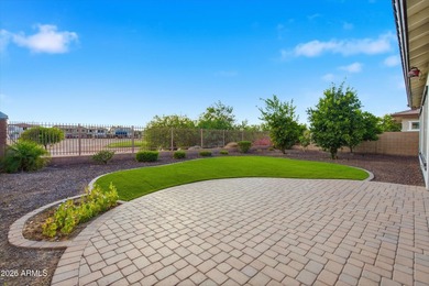 Luxury living awaits in Gilbert's premier gated golf community - photo 30